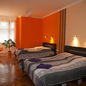 https://buda-trio-apartments.inbudapesthotels.com